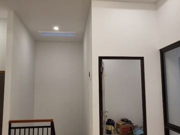 DIJUAL RUMAH MODERN BRAND NEW HOUSE SIAP HUNI DI GRIYA LOKA BSD