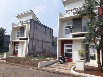 Townhouse 2 Lantai 3 Kamar Tidur Siap Huni di Serpong