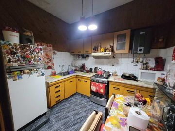 Casa PH en venta en Lanus Este
