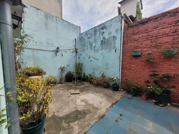 Casa PH en venta en Lanus Este