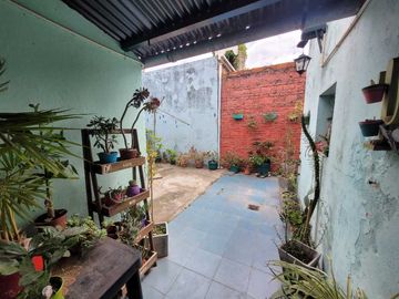 Casa PH en venta en Lanus Este