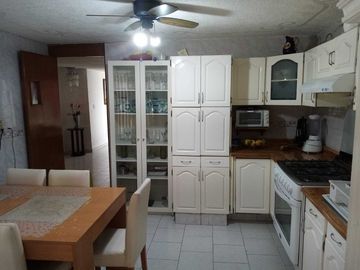 CASA EN VENTA EN 1 PLANTA EN CALLE ABIERTA  AL NORTE