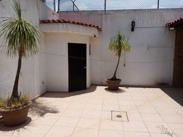 CASA EN VENTA EN 1 PLANTA EN CALLE ABIERTA  AL NORTE