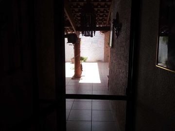 CASA EN VENTA EN 1 PLANTA EN CALLE ABIERTA  AL NORTE