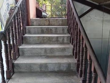 DIJUAL Rumah Dengan Tanah Yang Luas Di Daerah Bandung