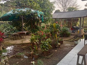 DIJUAL Rumah Dengan Tanah Yang Luas Di Daerah Bandung