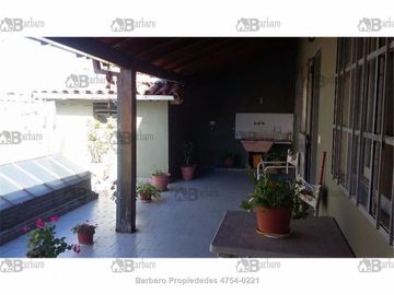 Barbaro vende en San Martin Tipo casa