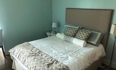 Condominium 1 Bedroom: 1 BR Condo For Sale in Edades Tower and Garden Villas Rockwell Makati City