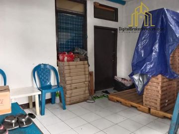 Rumah dalam kota strategis dekat kampus pusat pembelanjaan di Sadang Serang Bandung | MARTININGSIH