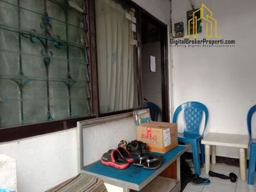 Rumah dalam kota strategis dekat kampus pusat pembelanjaan di Sadang Serang Bandung | MARTININGSIH