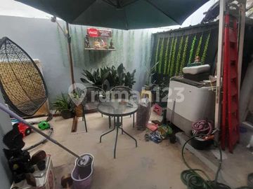 Rumah Grand Wisata Cluster Celebration Garden Bekasi SHM 2 Kamar