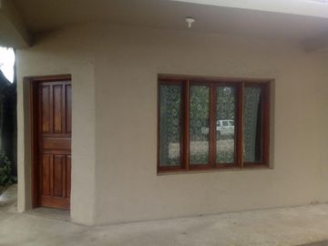 Córdoba, Cruz del Eje, Villa De Soto, Casa 4 amb + 2 Dtos de 1 y 2 amb. Excelente estado y ubicación.