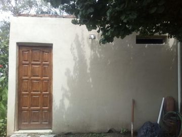 Córdoba, Cruz del Eje, Villa De Soto, Casa 4 amb + 2 Dtos de 1 y 2 amb. Excelente estado y ubicación.