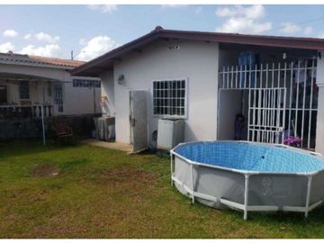 VENDO CASA EN ARRAIJAN BRISAS DEL GOLF 3R