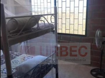 VENTA- Hermosa Casa en venta en Playas de Villamil / Urbec 20URB192