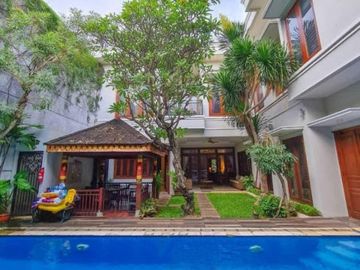 DIJUAL RUMAH LUAS, MEGAH at Jl SUBANG MENTENG, JAKPUS