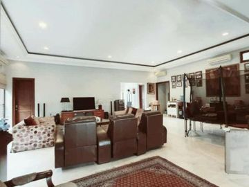 DIJUAL RUMAH LUAS, MEGAH at Jl SUBANG MENTENG, JAKPUS