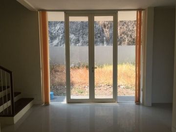 Rumah Siap Huni Dekat RS Wongsonegoro Perumahan Citra Grand