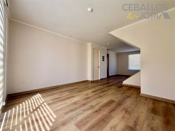 Casa en venta de 3 dorm. en Villa Alemana