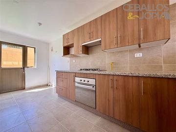 Casa en venta de 3 dorm. en Villa Alemana
