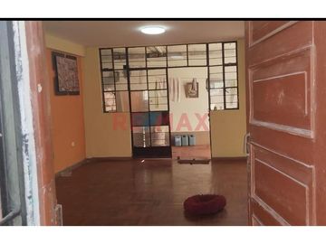 Bellavista Venta De Casa En Esquina Para Vivienda Y Negocio
