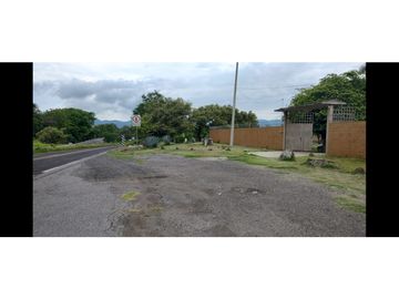 TERRENO EN VENTA A BORDO DE CARRETERA EN PUENTE DE IXTLA
