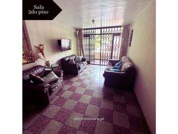 VENDO LINDA CASA EN ESQUINA EN URB LA NORIA