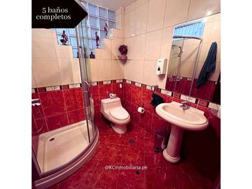 VENDO LINDA CASA EN ESQUINA EN URB LA NORIA