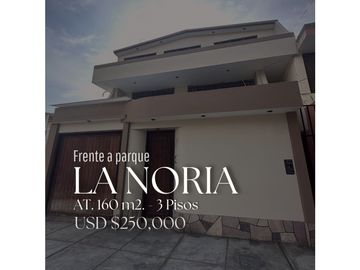 VENDO LINDA CASA EN ESQUINA EN URB LA NORIA