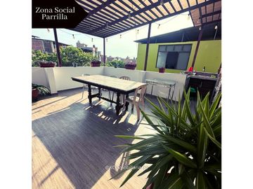 VENDO LINDA CASA EN ESQUINA EN URB LA NORIA