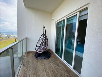 SE VENDE APARTAMENTO EN PLAYA ESCONDIDA