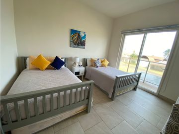 SE VENDE APARTAMENTO EN PLAYA ESCONDIDA