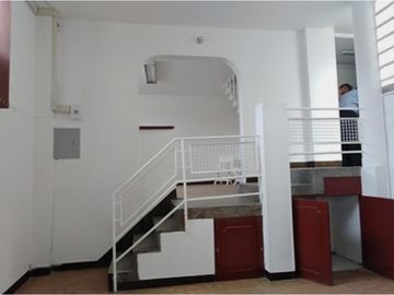 SE VENDE CASA BARRIO LA SOLEDAD 240 M2. (LOCAL TEUSAQUILLO UPZ 101)