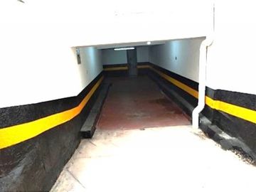 SE VENDE CASA BARRIO LA SOLEDAD 240 M2. (LOCAL TEUSAQUILLO UPZ 101)