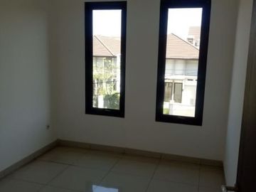 5 Bedroom House for sale