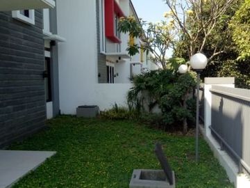 5 Bedroom House for sale
