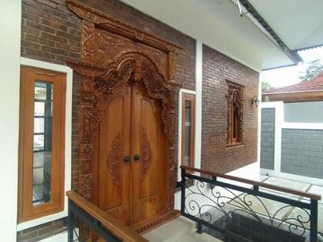 Homestay Ternyaman, Rumah Joglo Luas FREE Kolam Renang di Prambanan