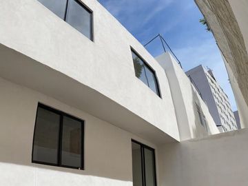 SE VENDE HERMOSA CASA