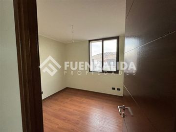 Casa en arriendo 4D/4B Chamisero Colina
