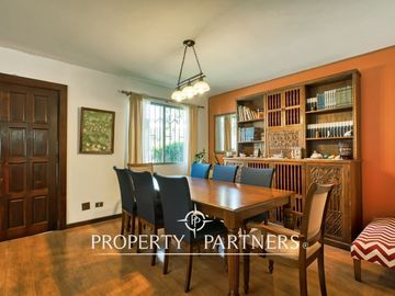 Amplia casa en venta en La Reina cercano a metro  Fernando Castillo Velasco