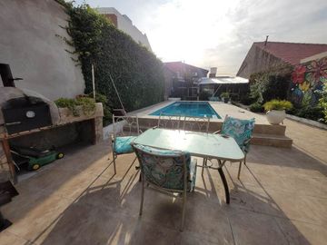 Casa en venta en Avellaneda Este