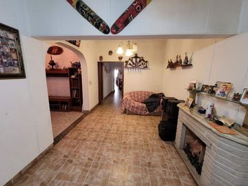 Casa en venta en Avellaneda Este
