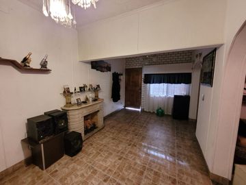 Casa en venta en Avellaneda Este