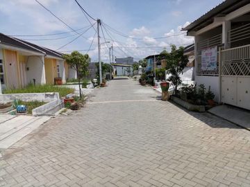 Rumah siap huni Perumahan Swan Menganti Park Strategis