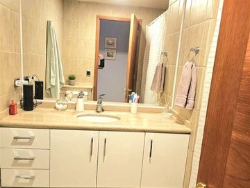 Departamento en venta 3 dorm. Portal La Dehesa, Lo Barnechea