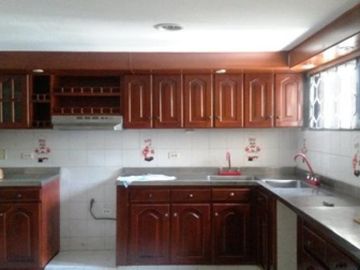 casa-local en arriendo/venta en ciudad jardín. Cod V13659