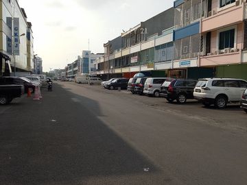 Ruko 3 Lantai Lokasi Strategis Di Kelapa Gading R2401