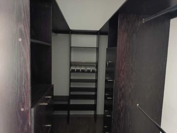Casa en privada cañadas del lago con cuarto de servicio