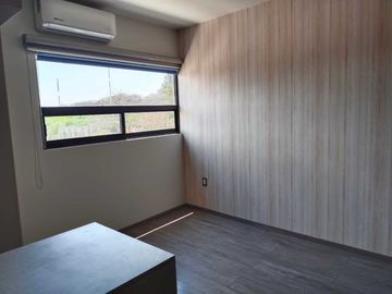 Casa en privada cañadas del lago con cuarto de servicio