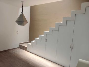 Casa en privada cañadas del lago con cuarto de servicio